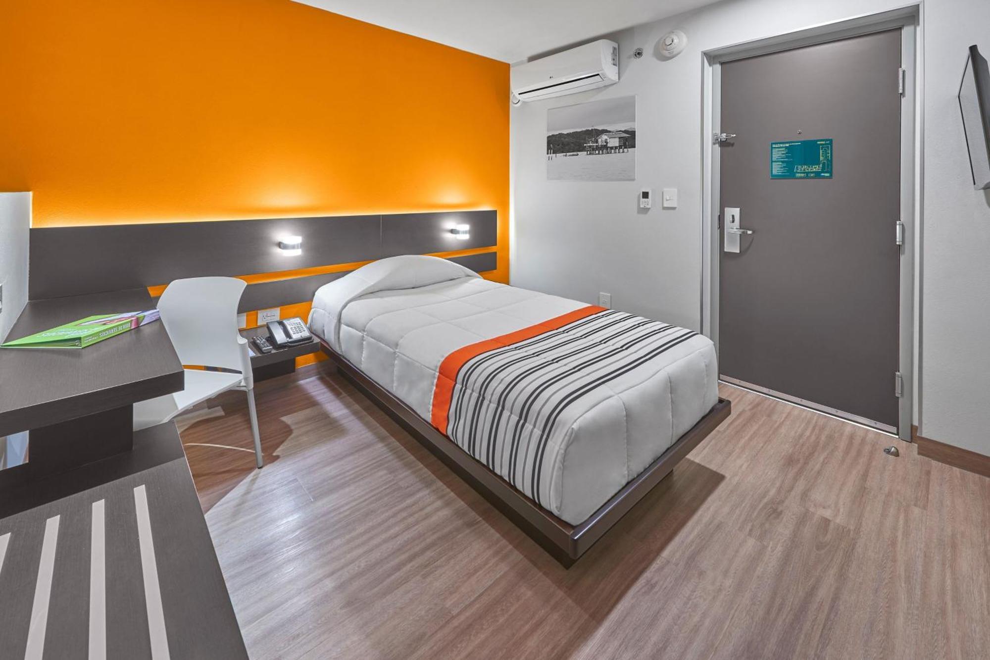 City Express Junior By Marriott Ciudad De Mexico Sullivan מראה חיצוני תמונה